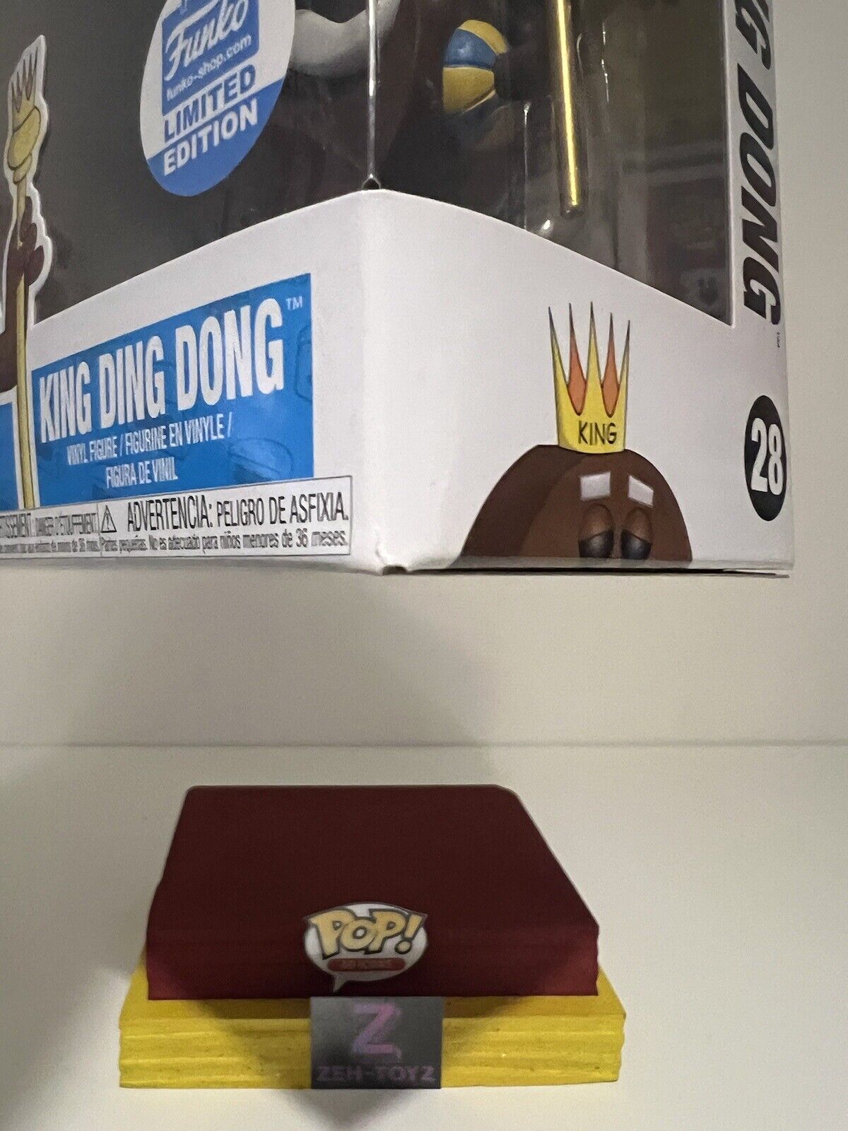 FUNKO POP! Ad Icons Hostess Ding Dongs King Ding Dong #28 Funko Shop Exclusive