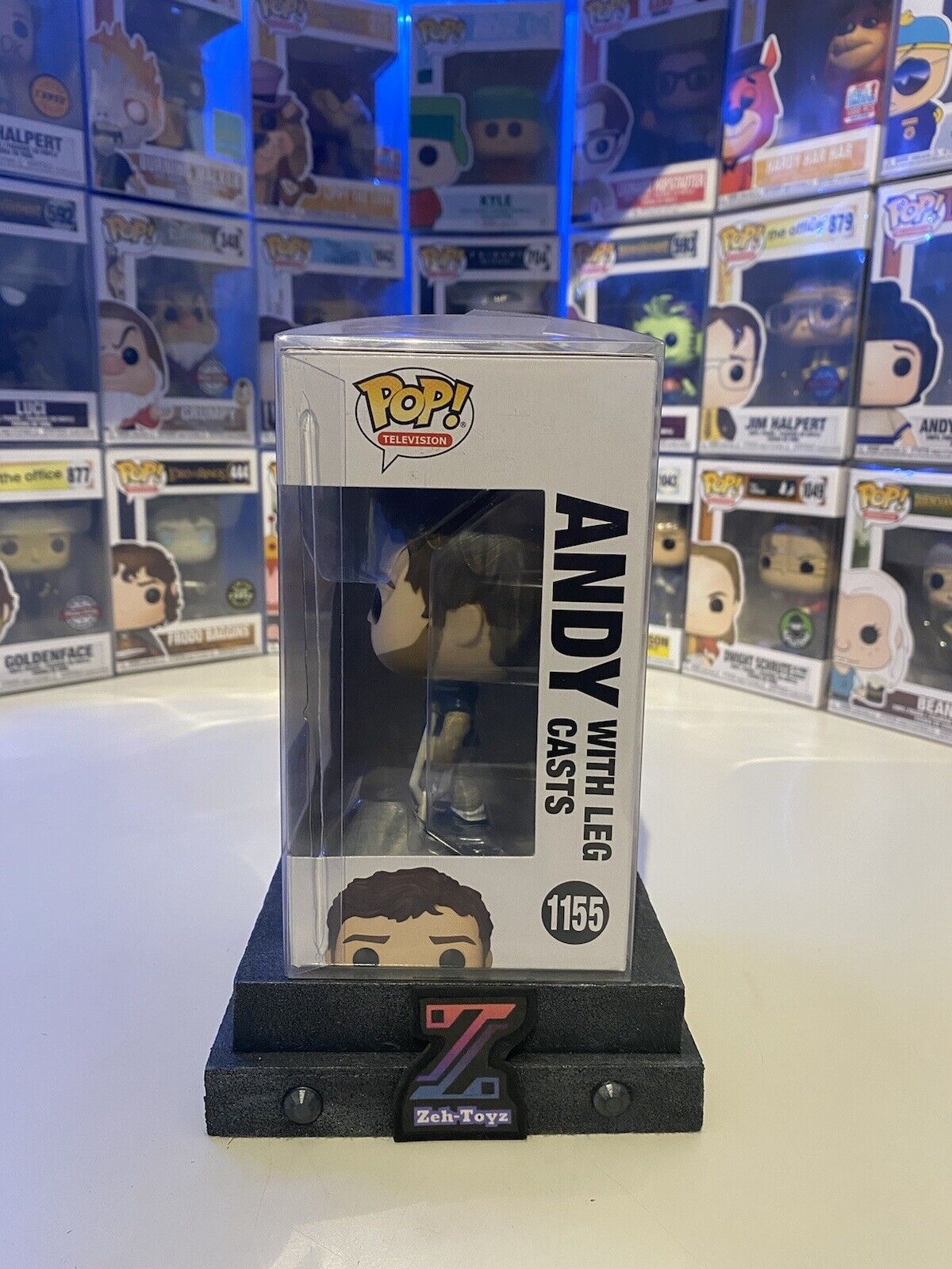 FUNKO POP! VINYL - PARKS AND RECREATION - ANDY WITH LEG CASTS #1155 -ONLY AT GO!