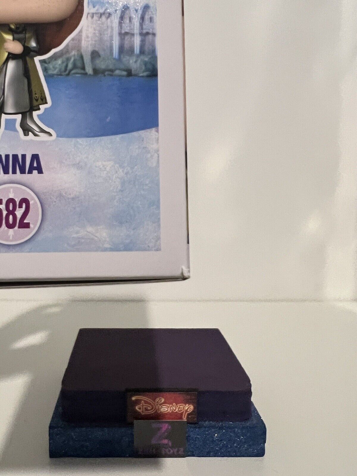 FUNKO POP! Disney Movies Frozen Anna #582