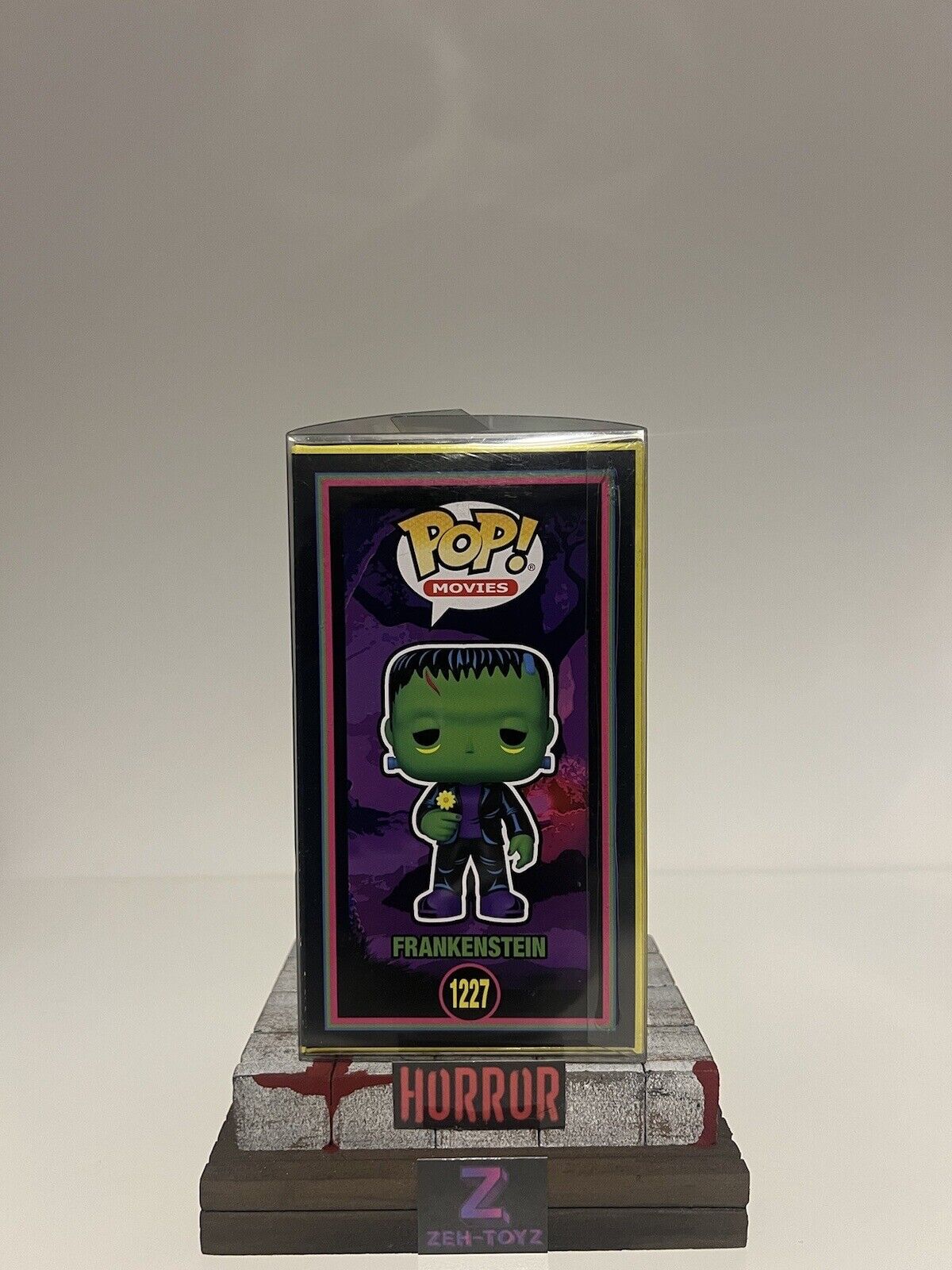 FUNKO POP! Horror Universal Studios Monsters Frankenstein #1227 Blacklight